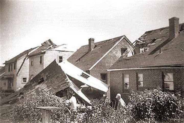 1953 tornado cleveland west 117 Everything Cleveland, Ohio