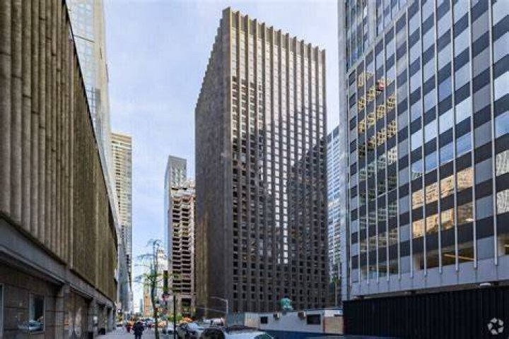 51 W 52nd St