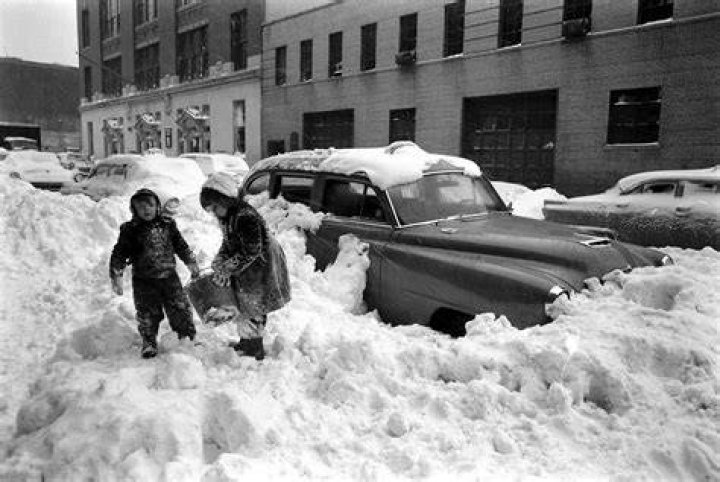 A March Blizzard in New York City See Incredible Photos of the Snowy