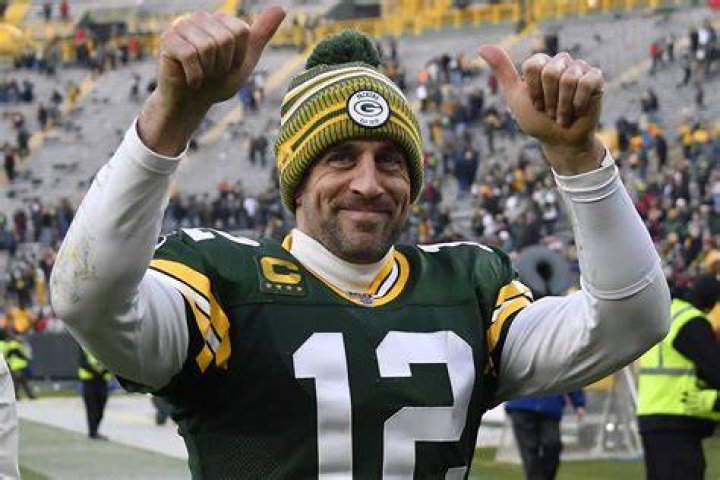 Aaron Rodgers takes &lsquo;Monday Night Football&rsquo; dig at ESPN