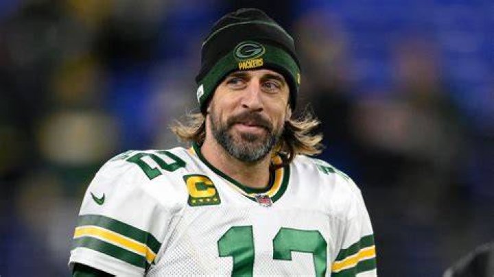 Aaron Rodgers Veteran quarterback signs contract extension with Green
