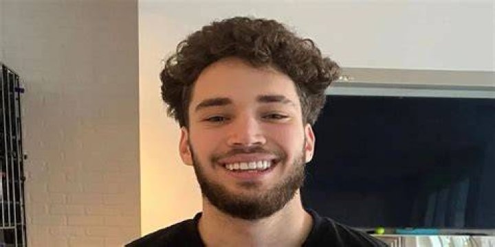 Adin Ross Announces Move to New Streaming Platform
