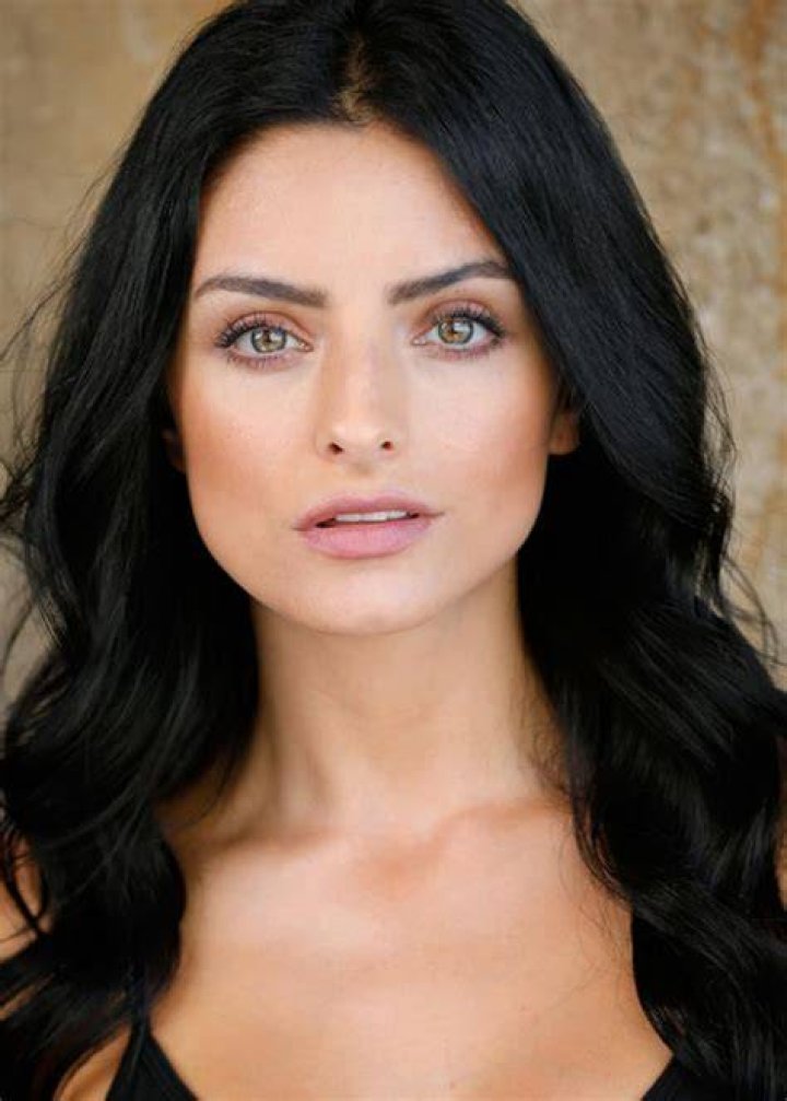 Aislinn Derbez IMDb