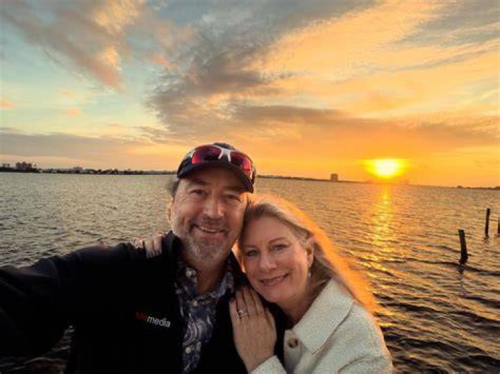Al & Lisa Robertson + Jonathan & Suzy Lamb + a Karaoke Mic = a fun new