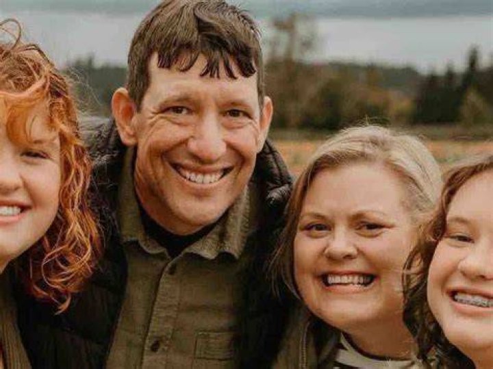 Alex’s Family Help Him Get Ready To Travel Alone For The First Time 7