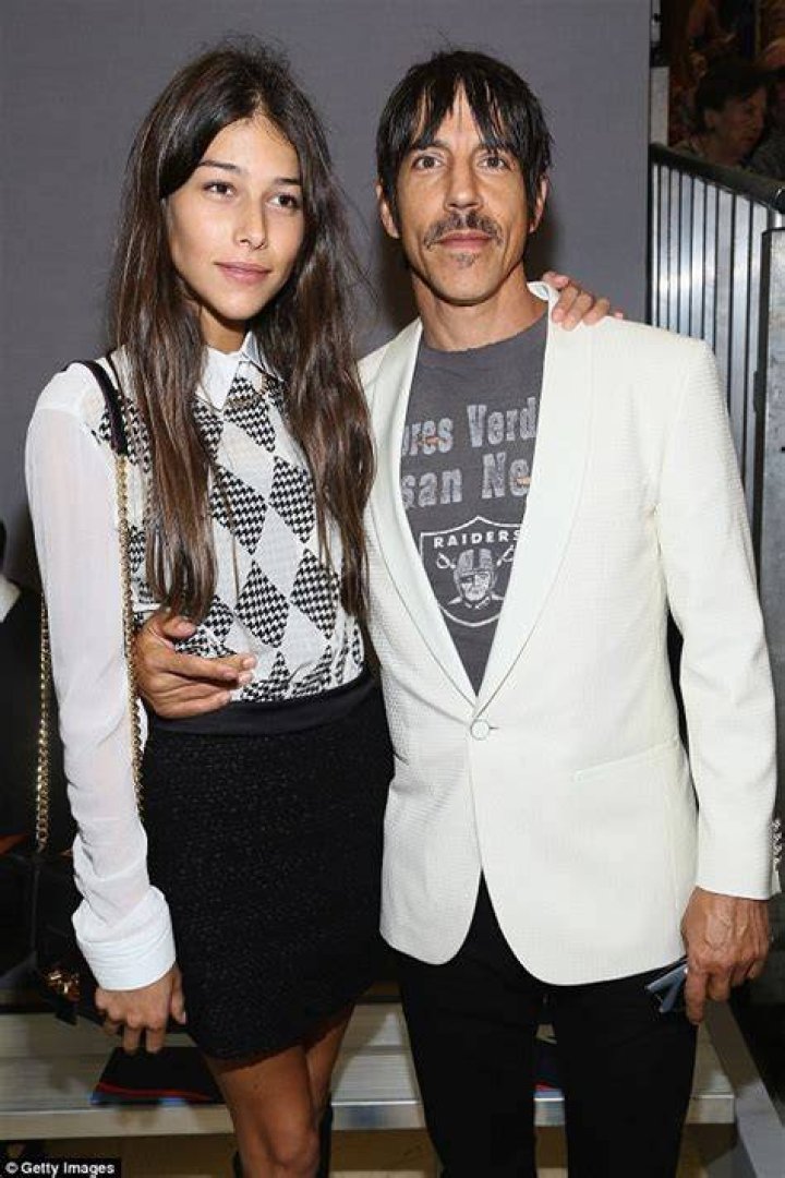 Anthony Kiedis and new girlfriend leave Blue Plate restaurant on