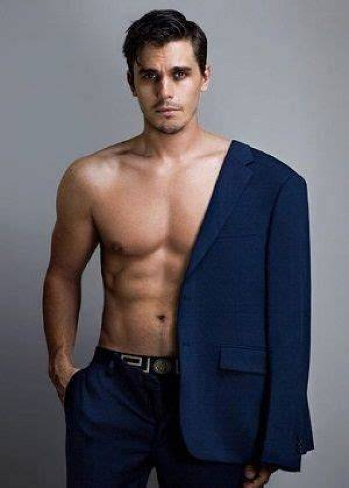 Antoni Porowski Biography, Height & Life Story Super Stars Bio