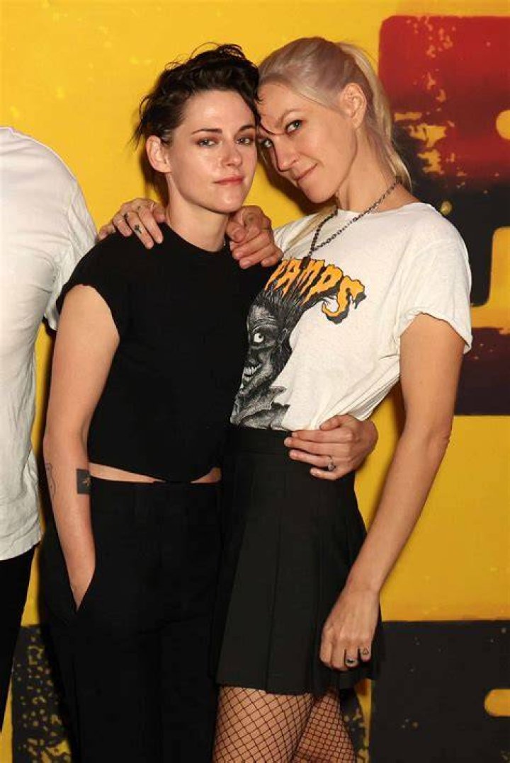 Are Kristen Stewart and Dylan Meyer relationship goals? Film Daily