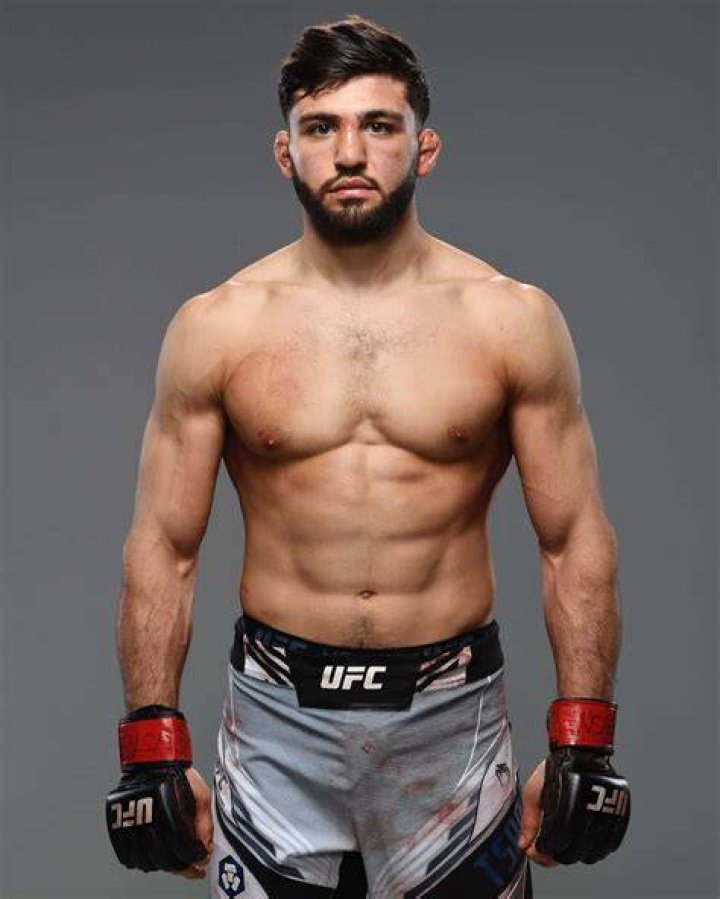 Arman Tsarukyan 705_2196.MXF.09_46_27_01.Still001 MMA Junkie