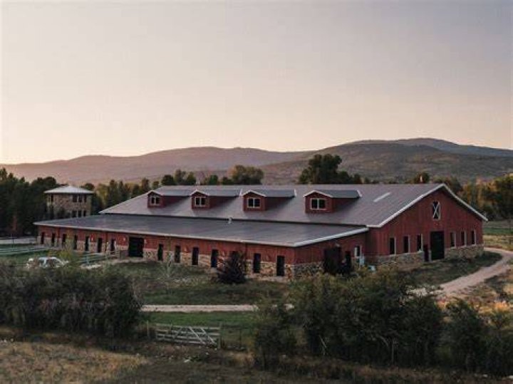 Badlands Ranch The Barn Heavenly Days