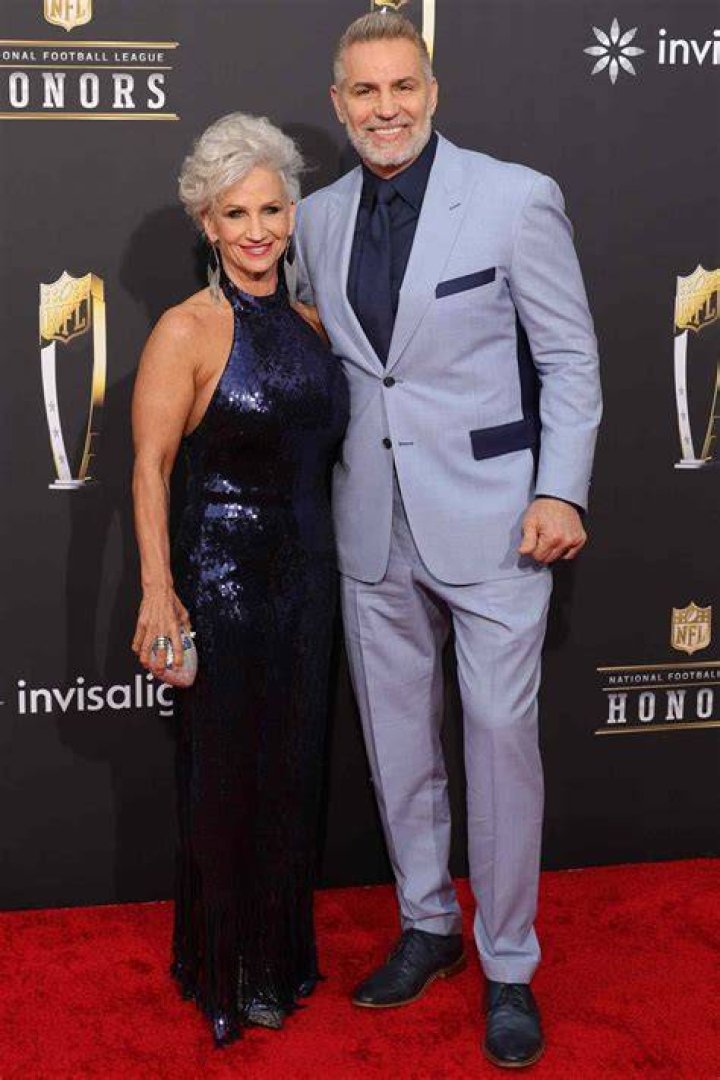 Brenda Warner Kurt Warner's Wife + Her Tragic Military Past