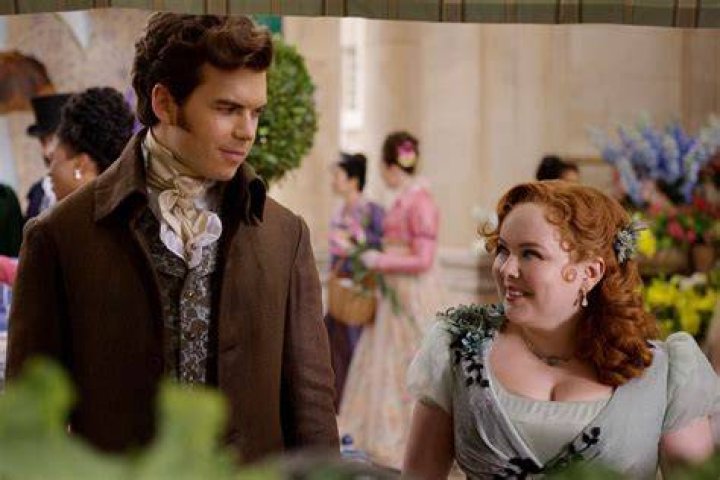 Bridgerton Penelope & Colin MirrorMirror YouTube