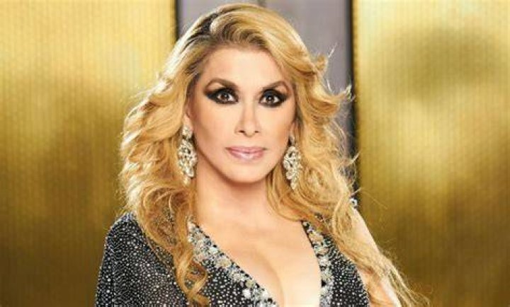 Cantante y transexual a los 16 a&ntilde;os 24CON