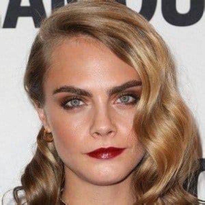 Cara Delevingne Age, Bio, Birthday, Family, Net Worth National Today