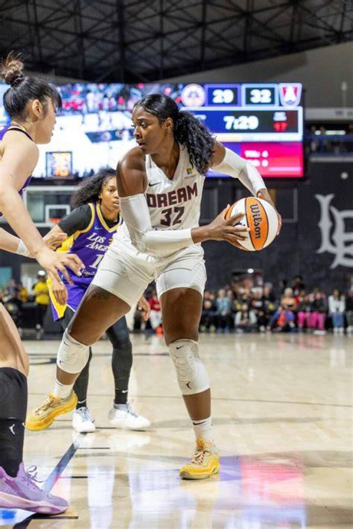 Cheyenne Parker Is Emerging for the Chicago Sky Chicago Magazine