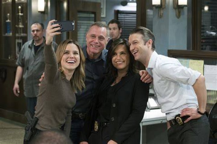 Chicago PD e Law & Order Organized Crime stasera su Italia 1 trama e