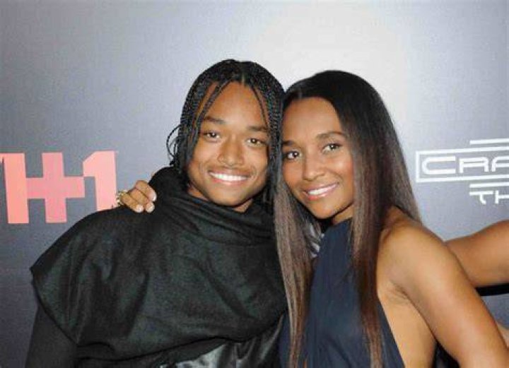 Chilli&rsquo;s Son Supports Relationship With Matthew Lawrence