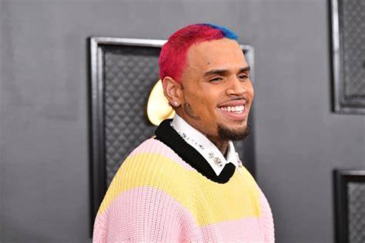 Chris Brown Shares Release Date And Cover Art For New Album, &lsquo;Breezy