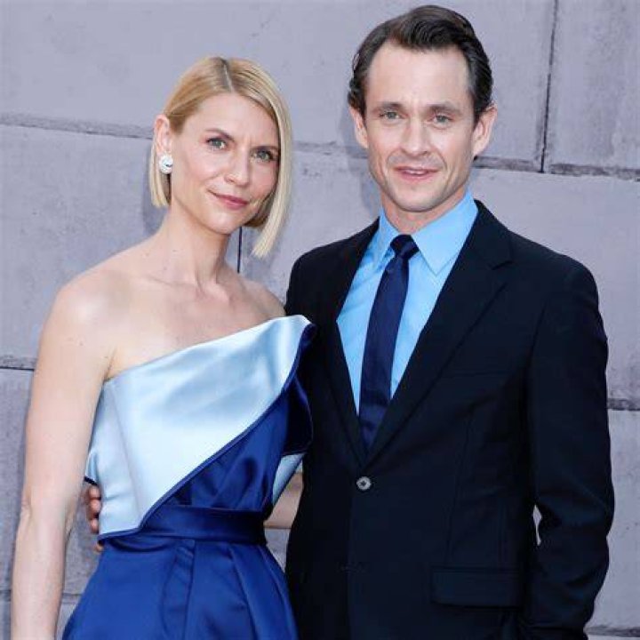 Claire Danes & Hugh Dancy Emmys 2012 Red Carpet Photo 2727321