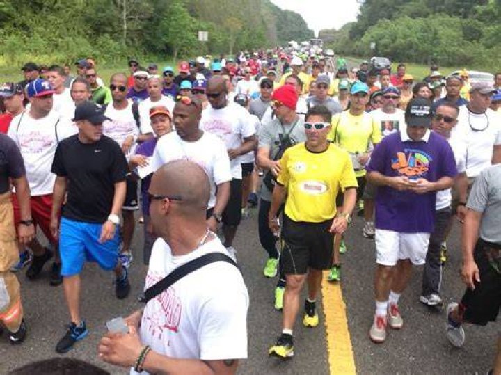 Cumple promesa Raymond Arrieta con caminata "Da Vida"
