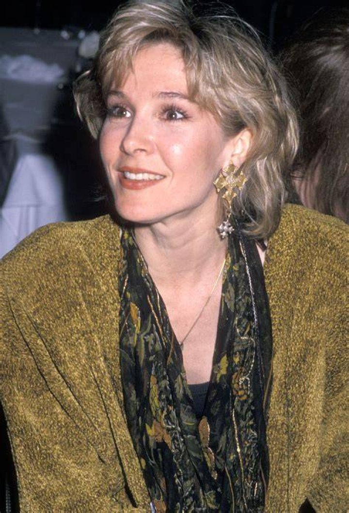Cynthia Rhodes [Profiles] &bull; Instagram, Twitter, TikTok Foller
