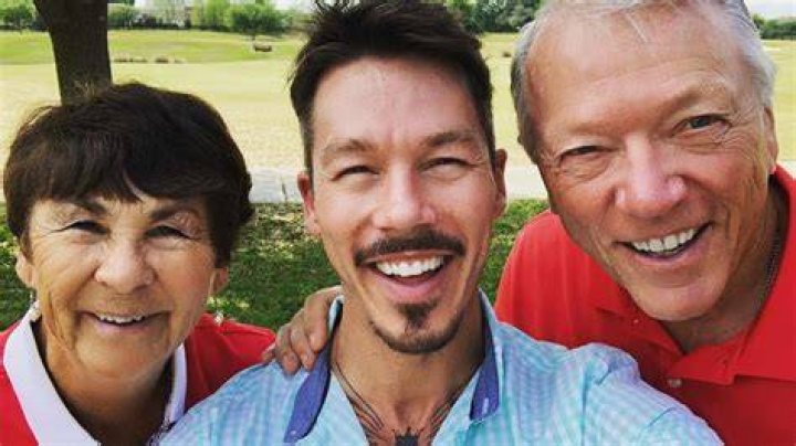 David Bromstad Parents Diane And Richard Bromstad NEWSTARS Education