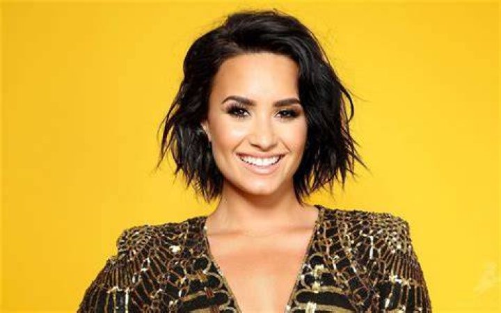 Demi Lovato's Snapchat hacked, alleged nude photos leaked