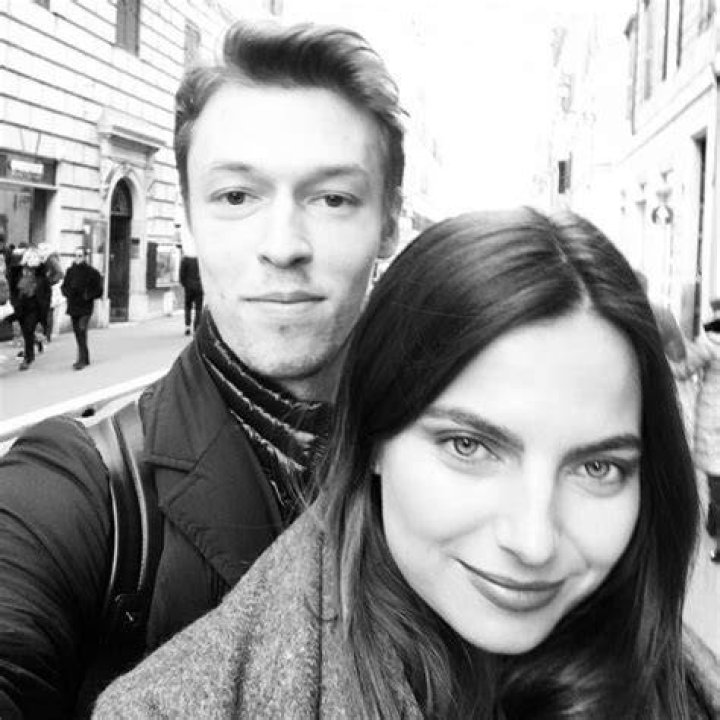 Descubra o novo casal sensação Kelly Piquet e Daniil Kvyat MoveNotícias