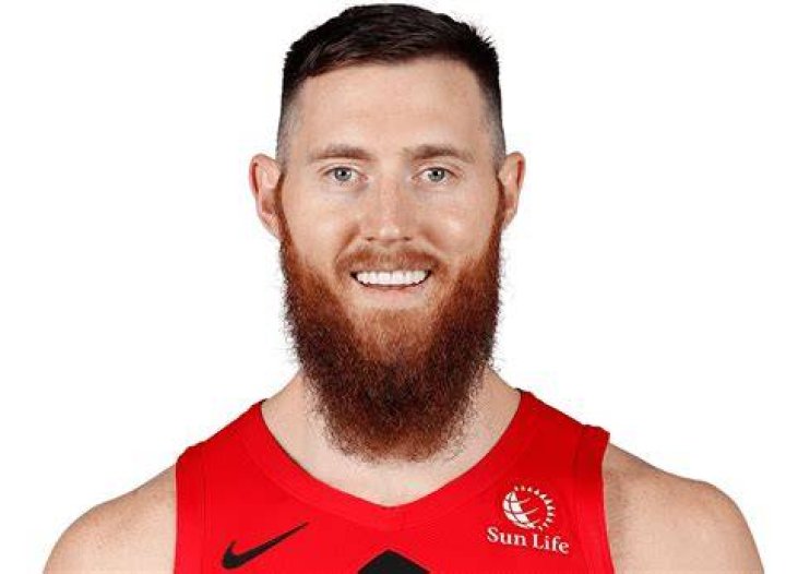 Detroit Pistons Aron Baynes undecided on player option