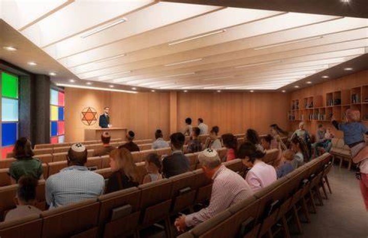 Detroit&rsquo;s last synagogue, now turning 100, hopes to be a beacon of the