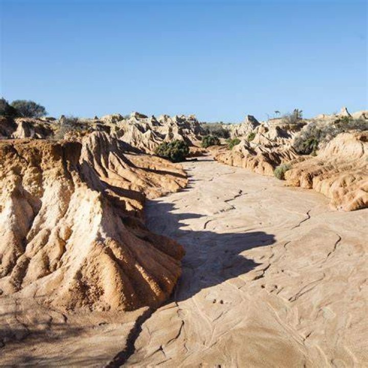 Discover The Enigmatic Photos Of Lake Mungo