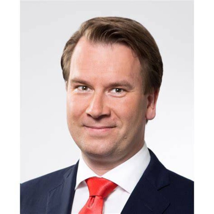 Dr. Sebastian Sch&ouml;ning Center for Automotive Research