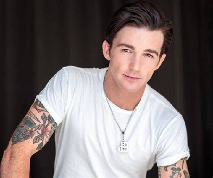 Drake Bell Biography Facts, Childhood, Family & Achievements of Actor