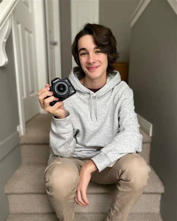 Dylan Kingwell dylan.kingwell Instagram Profile HD phone wallpaper