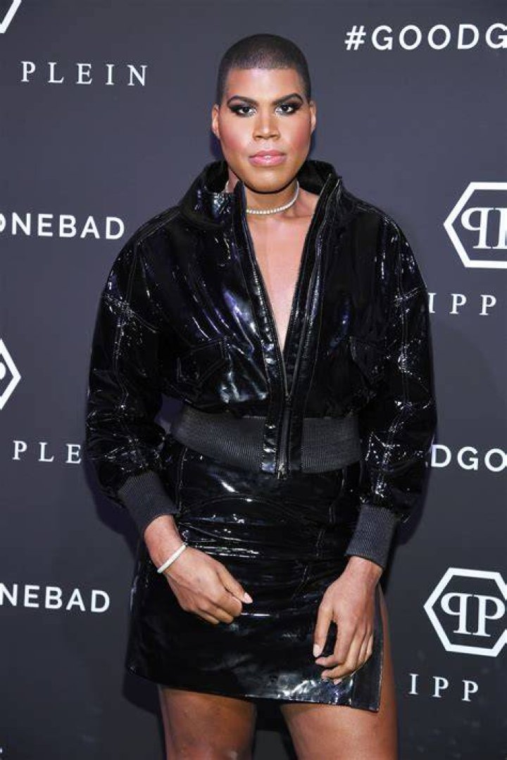 EJ Johnson Lost 180 Pounds &mdash; Glimpse into the Weight Loss Journey of