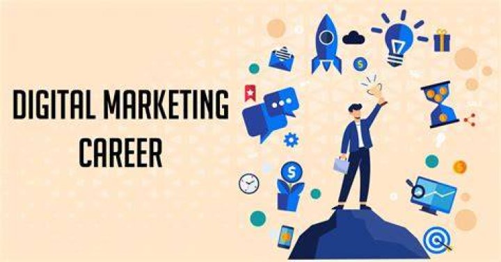Ep 7 The Marketing Career with Danielle Francisco Breaking the