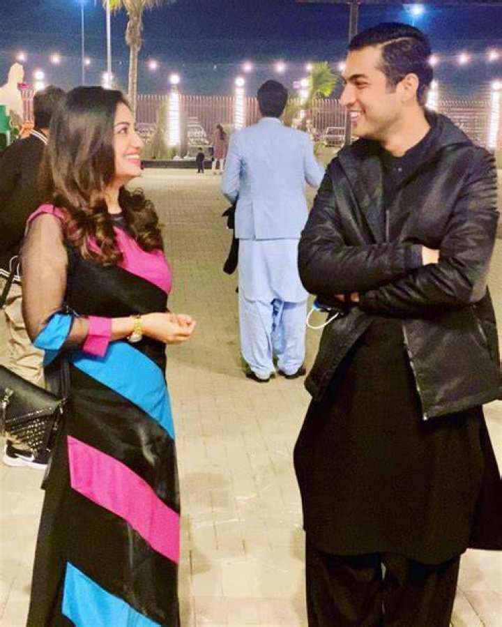Farah Yousaf And Iqrar Ul Hassan Celebrate Their 9th Wedding Anniversary