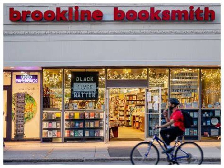 FileChild reading at Brookline Booksmith.jpg Wikimedia Commons