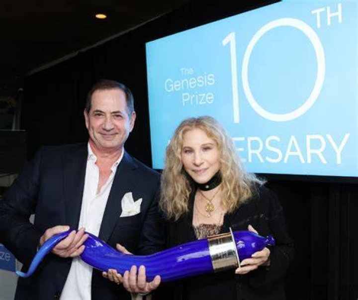 Genesis prize awarded to NGOs supporting hostages and their families