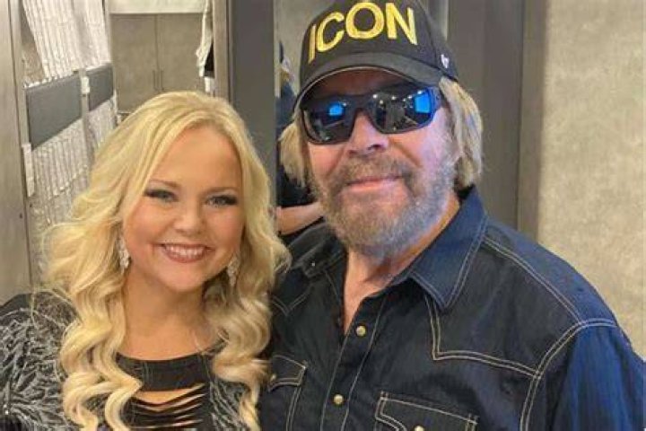 Hank Jr and second wife, Gwen Yeargain in London, England in 1971