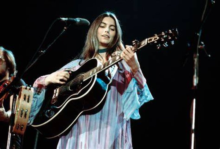 Happy 68th Birthday, Emmylou Harris! 5 Looks That Define Her Enduring