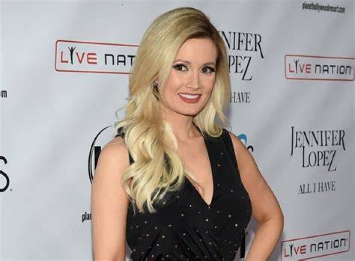 Holly Madison Net Worth In 2023 Age, Husband, Movies, And Bio