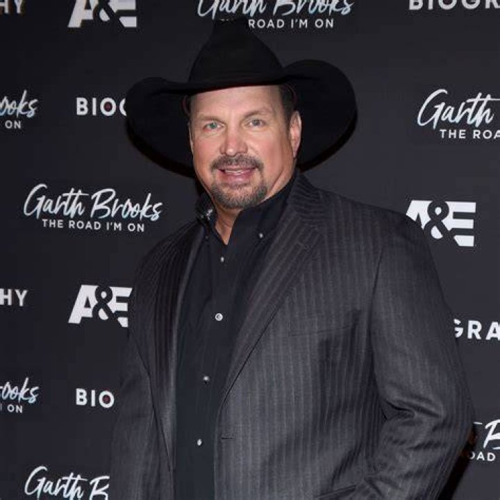 How Long Have Garth Brooks & Trisha Yearwood Been Married?