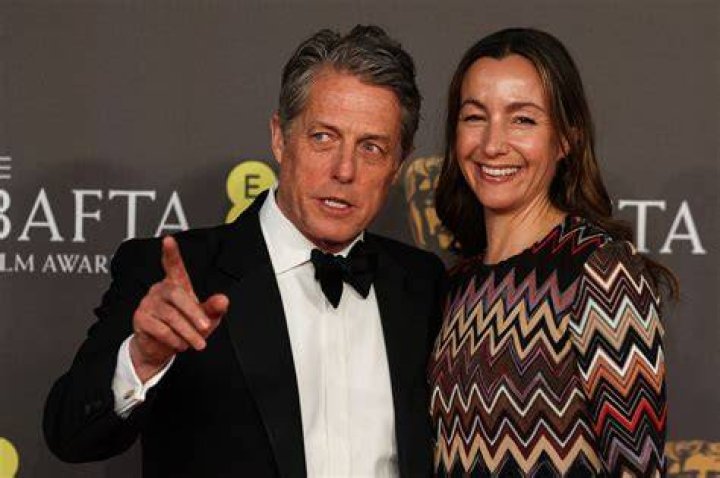 Hugh Grant offers &pound;1,000 reward for veteran's lost war medals Express