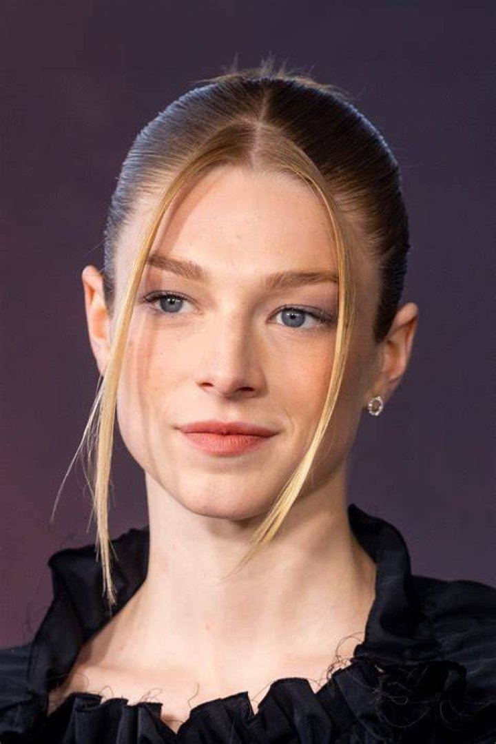 Hunter Schafer Is 'Leaning In' for ELLE UK, by Paola Kudacki &mdash; Anne of