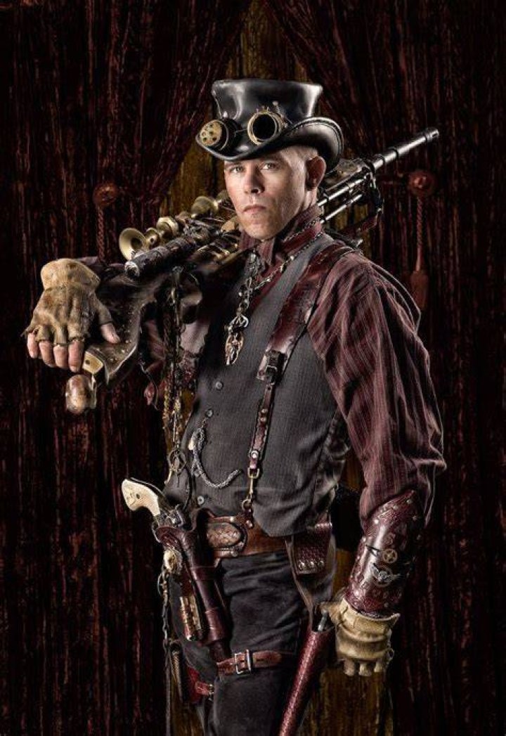Hunter Steampunk mens fashion, Steampunk dress, Steampunk men