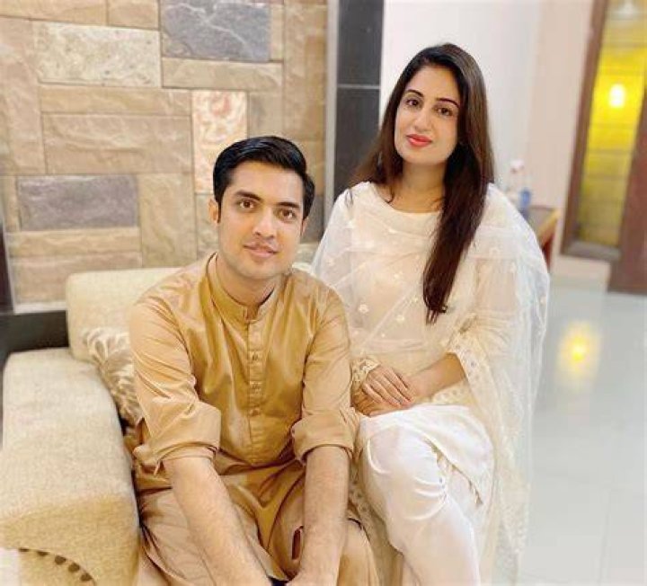 Iqrar Ul Hassan Wife Name And Pics