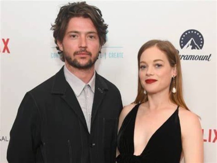 Is Jane Levy Married? Husband, Partner, Family & More