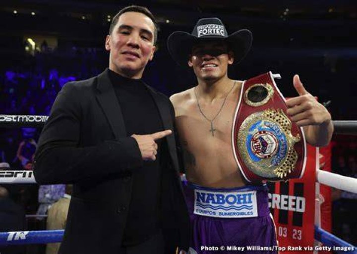 Is Oscar Valdez in Emanuel Navarrete's future? The Ring