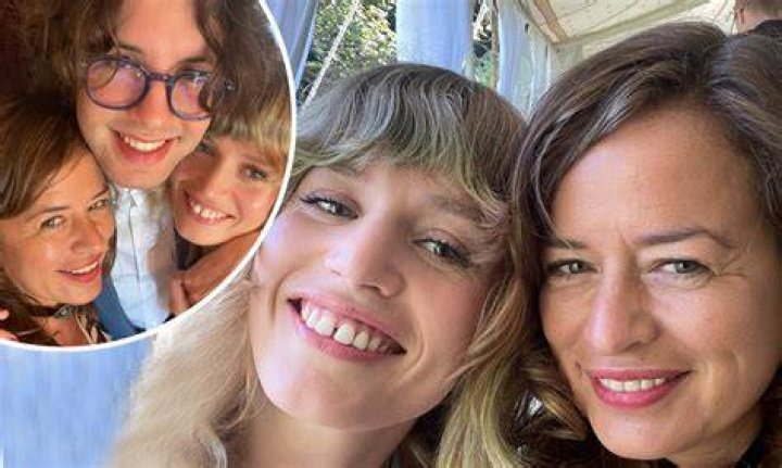 Jade Jagger Siblings All About Her Sisters and Brothers Siblingspedia